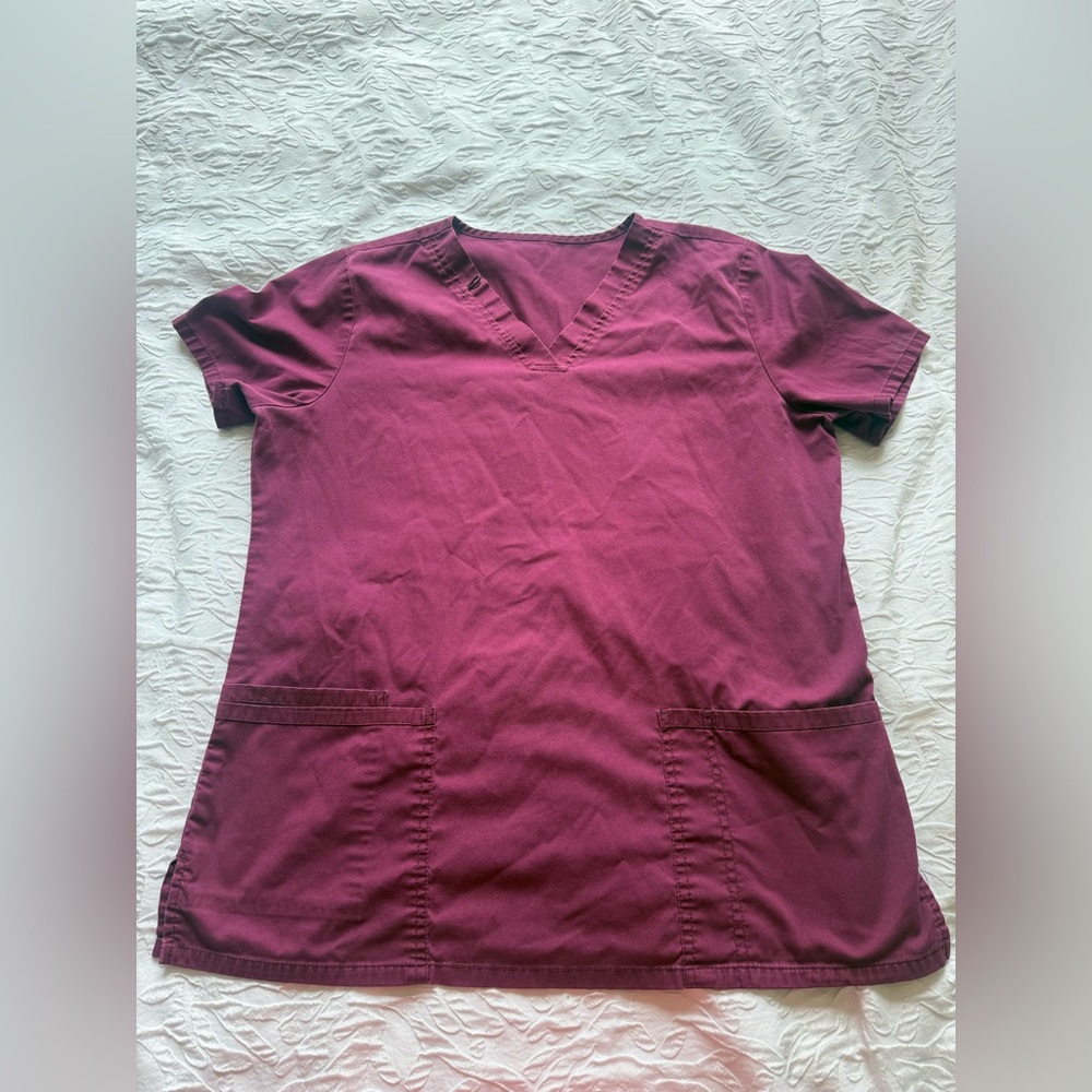 Women's Burgundy V-Neck Scrub Top Cherokee size small